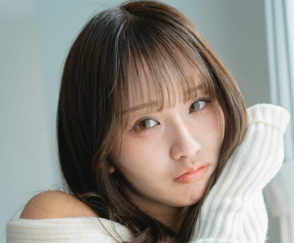 森脇梨々花の経歴と魅力