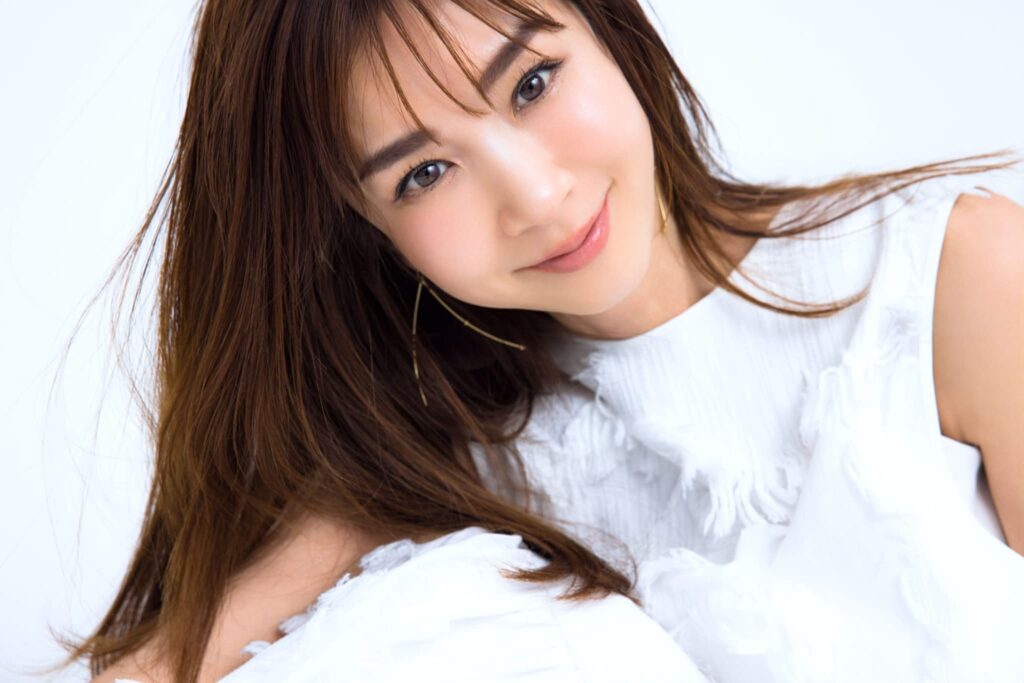 ほしのあきの経歴と魅力！2025年現在の美貌と旦那との秘話