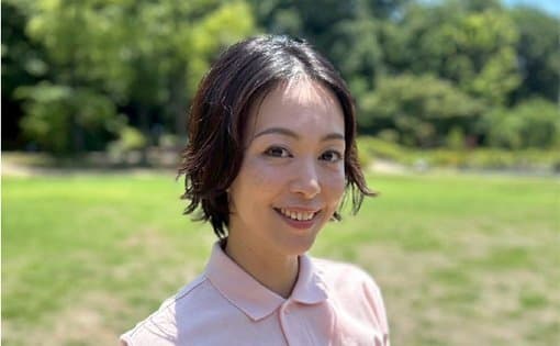 岩佐真悠子の経歴と魅力！介護士転身の理由や結婚と現在の全貌
