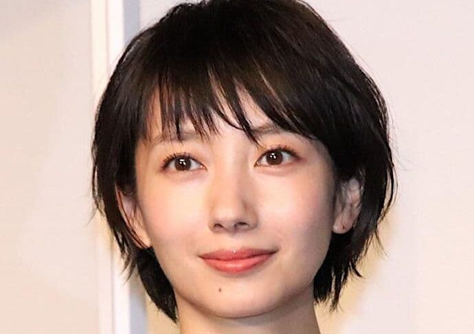 波留の経歴と魅力まとめ！結婚相手やショート髪型の秘密も公開