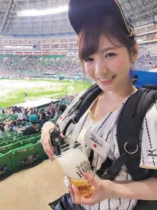 東京ドームのビール売り子で伝説の売上