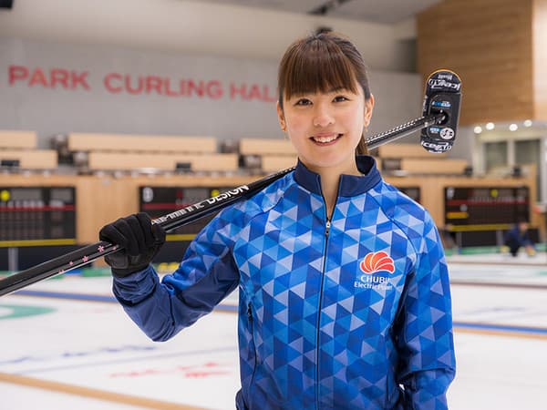 松村千秋の経歴や魅力とは？結婚の噂や身長など徹底解説