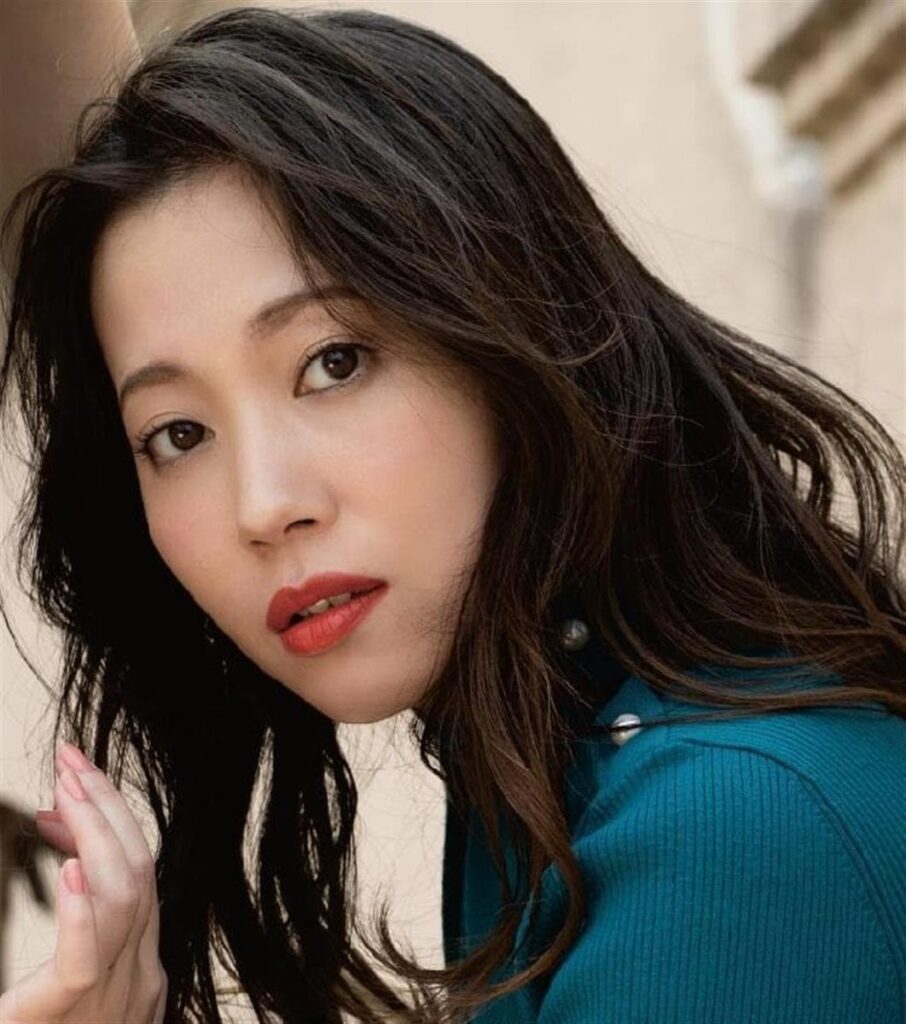 福田明日香の経歴と魅力を徹底解説！脱退理由から最新の近況まで