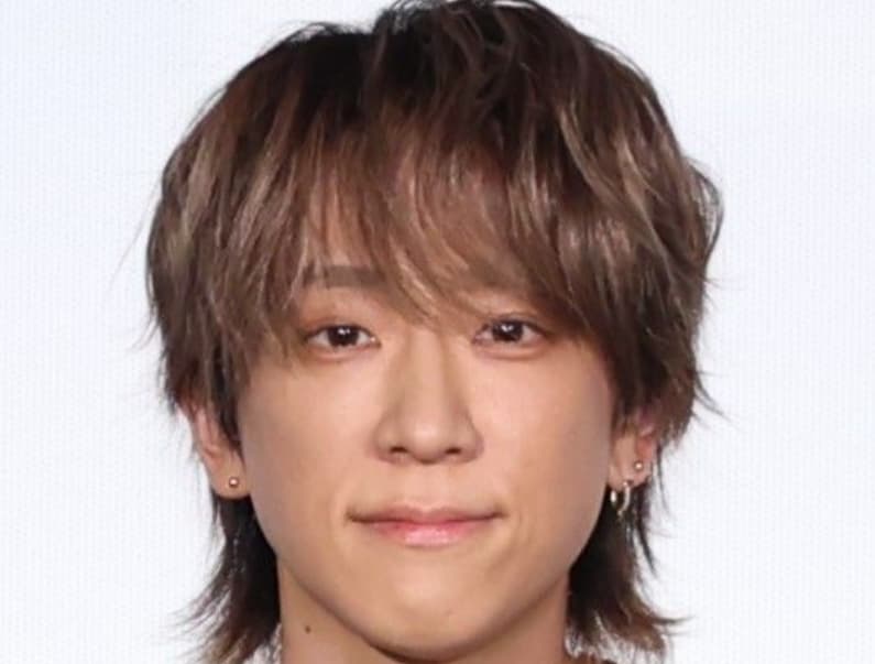 小山慶一郎の経歴と魅力を解剖！結婚やキャンプなど最新情報も