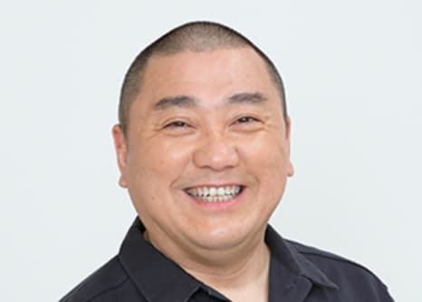 山本圭壱の経歴と魅力に迫る！不祥事からの復帰や結婚・子供の最新情報