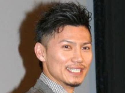 岩永洋昭の経歴と魅力の全貌！純烈卒業後の最新情報まで解説