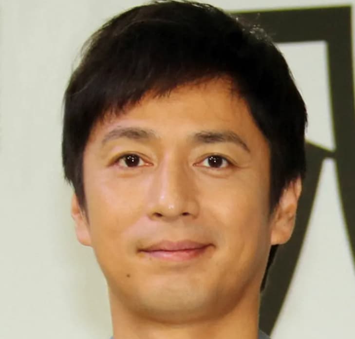 徳井義実の経歴と多才な魅力を徹底解説｜若い頃から現在まで