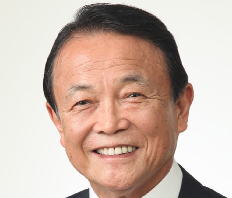 麻生太郎はなぜ人気？家系図やネット支持の理由を徹底解説