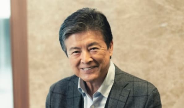 三浦友和の経歴と魅力を徹底解説！山口百恵との絆や現在の姿まで