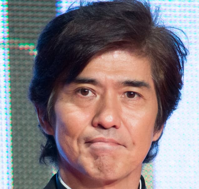 佐藤浩市の経歴と魅力に迫る！父との確執から現在の活躍まで