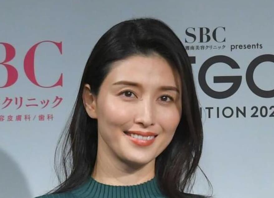 橋本マナミの経歴と魅力！国民の愛人から母へ至る全軌跡