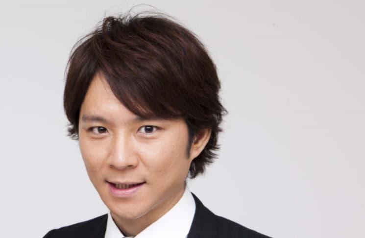 渡部建の経歴と魅力の全貌！挫折から復活した最強のコミュ術とは？