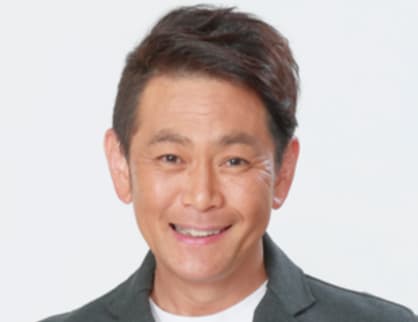 遠藤章造の経歴と魅力を解剖!長く愛され続けるその秘密とは?